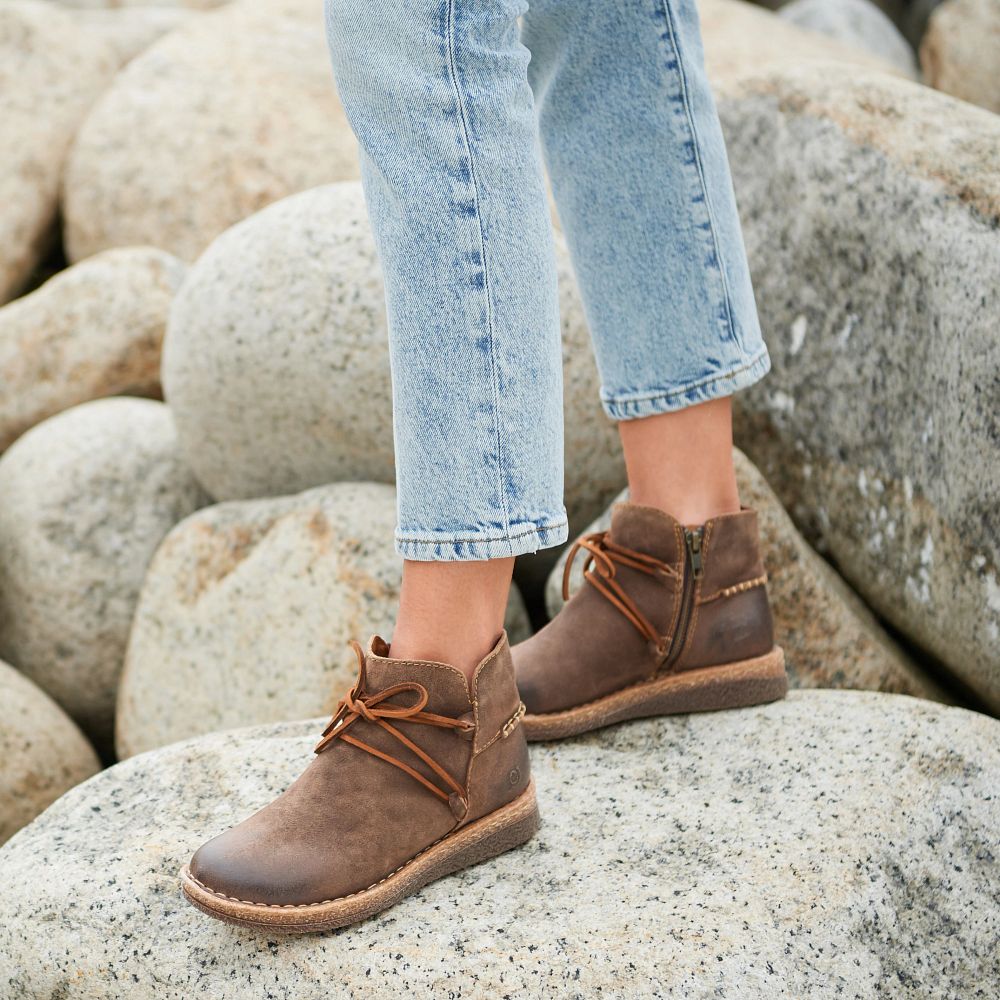 Born Calyn Boots Glazed Ginger Distressed Product ID-IDd5WImi
