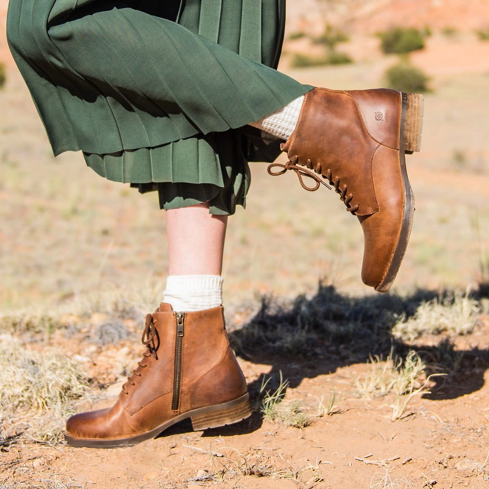Born Betsy Boots Brown Lion Product ID-MBUFpFCX