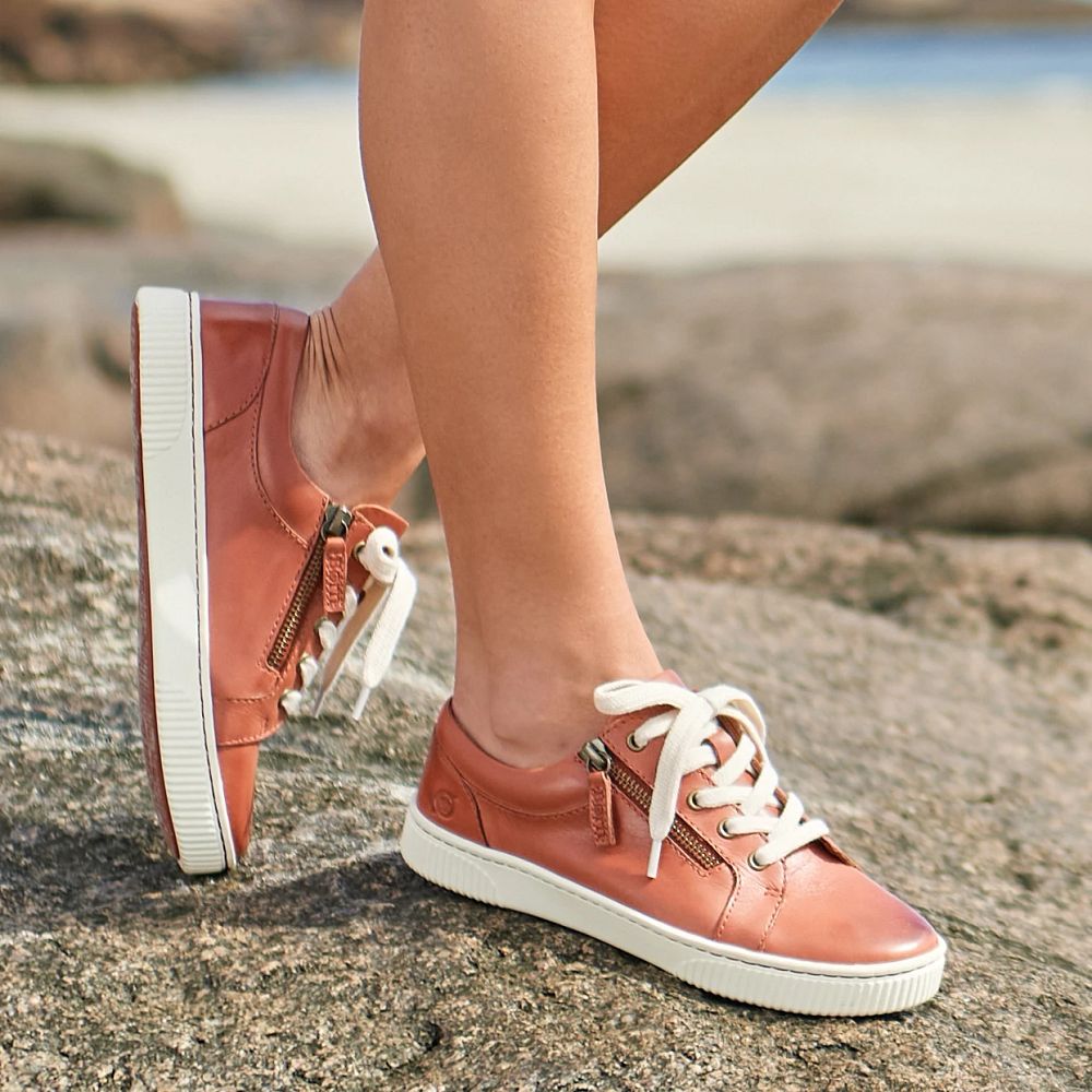 Born Paloma Slip-Ons Red Product ID-SA19LNYt